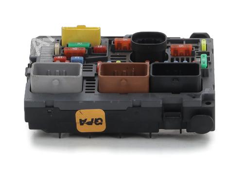 Used Fuse box PEUGEOT 3008 I MPV (0U_) 1.6 BlueHDi 120 (120 hp) 29624324