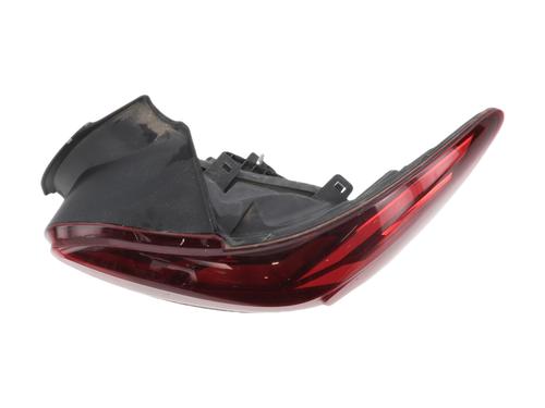 right-taillight-dacia-sandero-iii-2021-36831430 main image