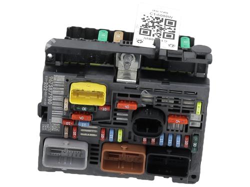 Fuse box PEUGEOT 3008 I MPV (0U_) 2.0 HDi Hybrid4 (0URHCA) | BP30799998E1