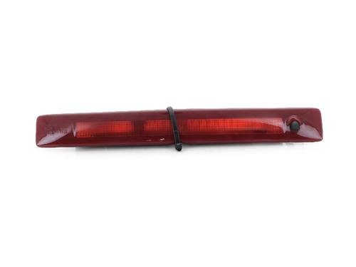 Used Third brake light Third brake light RENAULT TWINGO II (CN0_) 1.2 16V (CN04, CN0B) (75 hp) 39899322 39899322