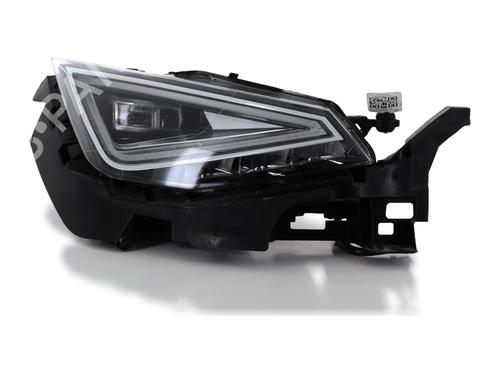 Phare droit SEAT ARONA (KJ7, KJP) 1.0 TSI (110 hp) 31876110