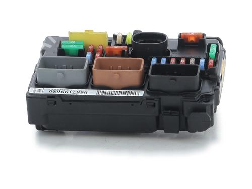 fuse-box-citroen-c3-ii-sc_-2009-32130827 main image