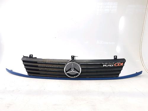 Używane Atrapa chłodnicy / Grill MERCEDES-BENZ VITO Bus (W638) [1996-2003]  16969067