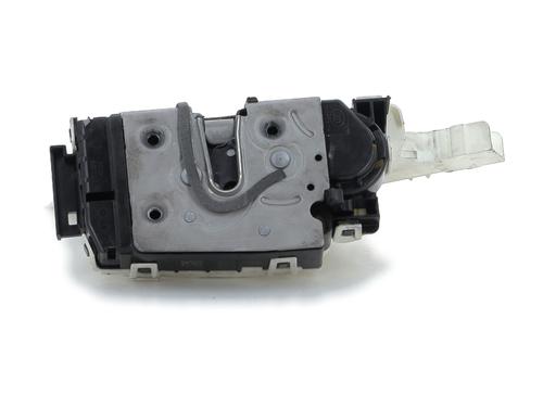 Rear left lock MERCEDES-BENZ C-CLASS (W204) C 180 CDI (204.000) | BP24056335C100 