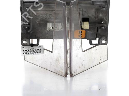 Display monitor PEUGEOT 208 I (CA_, CC_) 1.2 VTI 82 | BP29762378C48