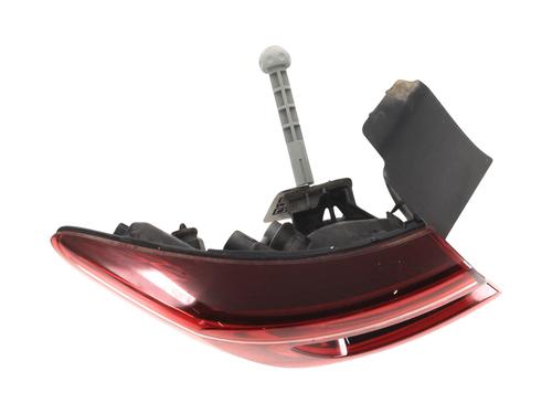 Farolim esquerdo RENAULT CLIO V (B7_) 1.0 TCe 90 (B7MT) (91 hp) 31085985