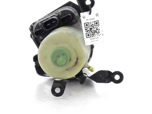 Used Steering pump Steering pump VW POLO V (6R1, 6C1) 1.6 TDI (90 hp) 33685344 33685344
