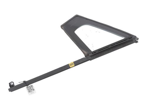 front-left-quarter-glass-renault-clio-iv-bh_-2012-2013-2014-2015-2016-2017-2018-2019-2020-2021-33973132 main image