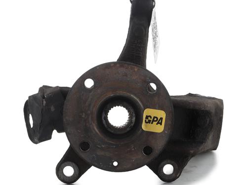Used Right front steering knuckle Right front steering knuckle CITROËN C1 (PM_, PN_) 1.0 (68 hp) 33532938 33532938
