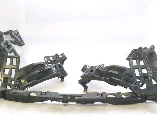 Used Rear bumper bracket PORSCHE MACAN (95B) 3.0 S Diesel (258 hp) 29602324