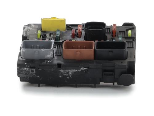 Used Fuse box PEUGEOT 307 (3A/C) 1.6 HDi 110 (109 hp) 27914683