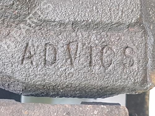 Used Right front brake caliper TOYOTA VERSO S (_P12_) 1.4 D4-D (NLP121_, NLP121R) (90 hp) 27918750