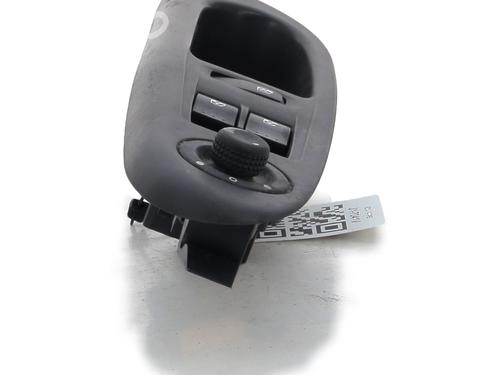 Left front window switch RENAULT CLIO II (BB_, CB_) 1.5 dCi (B/CB08) | BP30379741I27