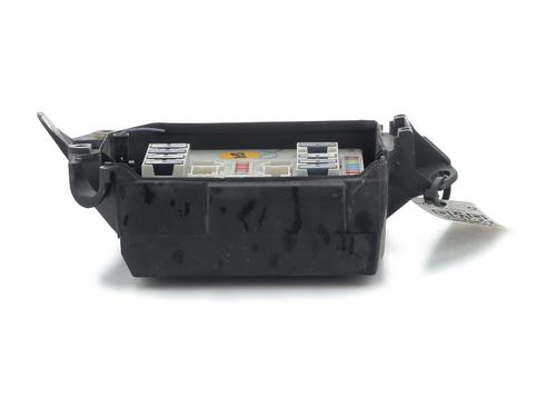 Used Fuse box RENAULT CLIO III (BR0/1, CR0/1) 1.5 dCi (BR0H, CR0H, CR1S, BR1S) (106 hp) 31057131