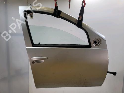 right-front-door-dacia-duster-hs_-2010-2011-2012-2013-2014-2015-2016-2017-2018-32460546 main image