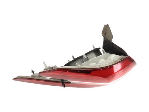 Used Left taillight PEUGEOT 308 SW II (LC_, LJ_, LR_, LX_, L4_) 1.2 THP 130 (131 hp) 29295427