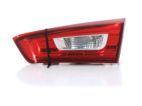 Feu de coffre droit MITSUBISHI ASX (GA_W_) 1.6 DI-D 4WD (114 hp) 33033610