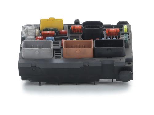 Used Fuse box PEUGEOT 3008 I MPV (0U_) 1.6 HDi (112 hp) 32130602