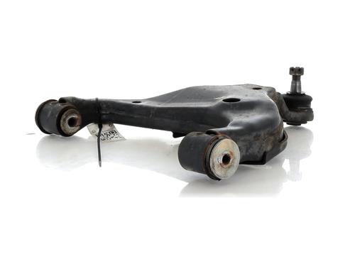 Used Left front suspension arm TOYOTA HILUX VII Pickup (_N1_, _N2_, _N3_) 2.5 D-4D 4WD (KUN25) (144 hp) 19799546