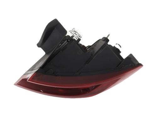 right-taillight-renault-megane-iv-hatchback-b9amn_-2015-34576023 main image