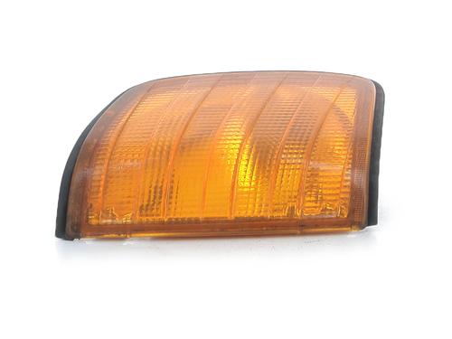 Clignotant avant droit MERCEDES-BENZ 124 T-Model (S124) 230 TE (124.083) (132 hp) 31875702