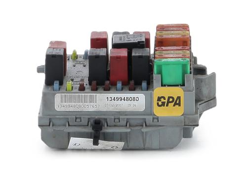 Used Fuse box Fuse box CITROËN JUMPER II Van 2.2 HDi 100 (101 hp) 39763737 39763737
