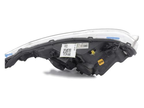 Left headlight PEUGEOT 208 I (CA_, CC_) 1.2 VTI 82 | BP32006034C28