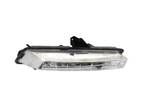 Used Left daytime light Left daytime light 39524160 39524160