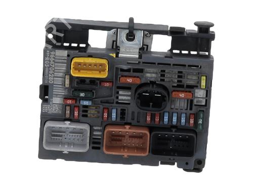 Fuse box PEUGEOT 308 I (4A_, 4C_) 1.6 HDi | BP29381157E1 