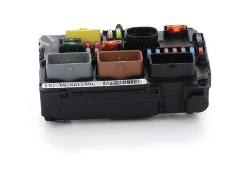 fuse-box-citroen-c3-ii-sc_-2009-38741542 main image