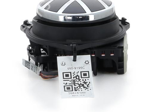 Tailgate handle VW GOLF VIII (CD1, DA1) 1.5 eTSI | BP40034742C132 - Image 2