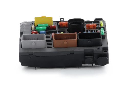 Used Fuse box Fuse box PEUGEOT PARTNER Box Body/MPV 1.6 HDi / BlueHDi 75 (75 hp) 39763685 39763685