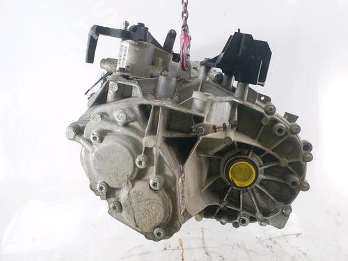 Gearbox VOLVO V40 Cross Country (526) D2 | BP31207476M3