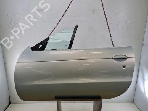 Porta frente esquerda RENAULT MEGANE I Cabriolet (EA0/1_) 1.6 16V (EA04, EA0B, EA11, EA1J) (107 hp) 7751470422