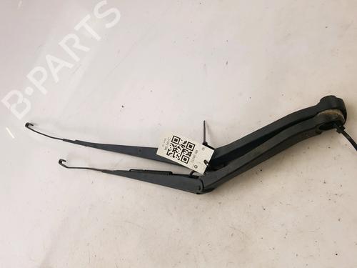 Used Front windshield wiper arm RENAULT LATITUDE (L70_) 2.0 dCi 175 (L70Y, L734) (173 hp) 27900652