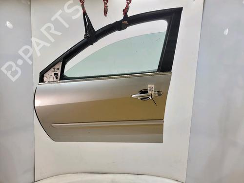 Used Left front door RENAULT LAGUNA III (BT0/1) 2.0 dCi (BT01, BT08, BT09, BT0E, BT0K, BT12, BT1C, BT1D,... (150 hp) 30054288