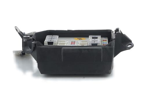 Sikringsdåse RENAULT CLIO III (BR0/1, CR0/1) 1.5 dCi (BR17, CR17) (86 hp) 31079568