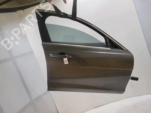 right-front-door-jaguar-xe-x760-2015-38793004 main image