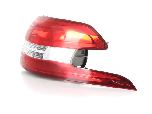 Right taillight PEUGEOT 308 SW II (LC_, LJ_, LR_, LX_, L4_) 1.6 BlueHDi 120 | BP30048927C35 