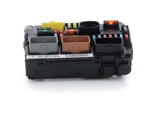 Used Fuse box Fuse box CITROËN C3 II (SC_) 1.4 HDi 70 (SC8HZC, SC8HR0, SC8HP4) (68 hp) 36373232 36373232