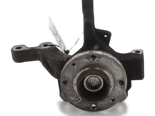Used Left front steering knuckle RENAULT CLIO III (BR0/1, CR0/1) [2005-2014]  27813174