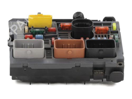 Used Fuse box PEUGEOT 308 SW I (4E_, 4H_) 1.6 HDi (109 hp) 28364973