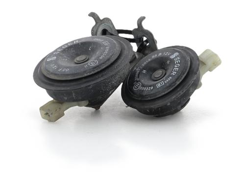 horn-dacia-duster-hs_-2010-2011-2012-2013-2014-2015-2016-2017-2018-34711946 main image