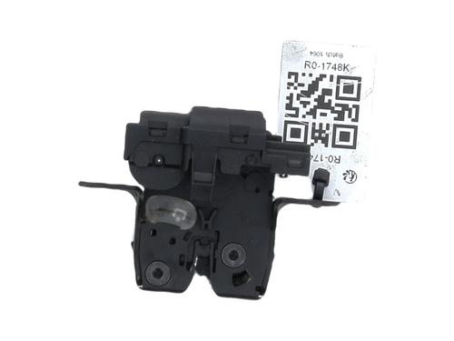 Used Tailgate lock RENAULT CLIO III (BR0/1, CR0/1) 1.5 dCi (BR17, CR17) (86 hp) 29416402