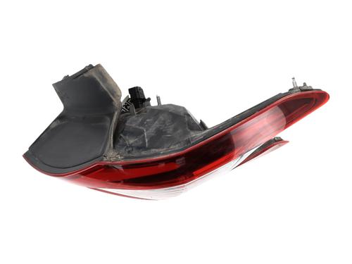 Used Right taillight Right taillight PEUGEOT 308 II (LB_, LP_, LW_, LH_, L3_) 1.2 THP 130 (131 hp) 40115109 40115109