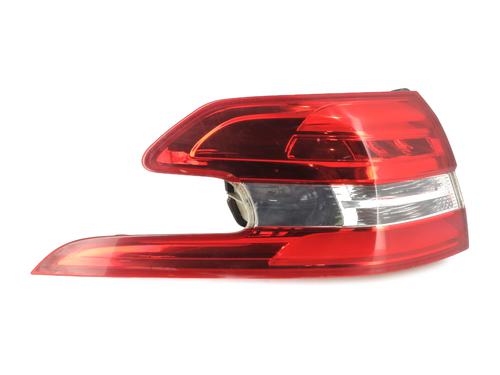 Used Left taillight PEUGEOT 308 SW II (LC_, LJ_, LR_, LX_, L4_) 1.6 HDi / BlueHDi 115 (LCBHXM, LCBHXT) (115 hp) 26670663
