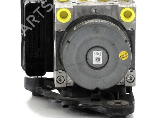 Used ABS pump AUDI A3 Sportback (8VA, 8VF) [2012-2021]  25860175