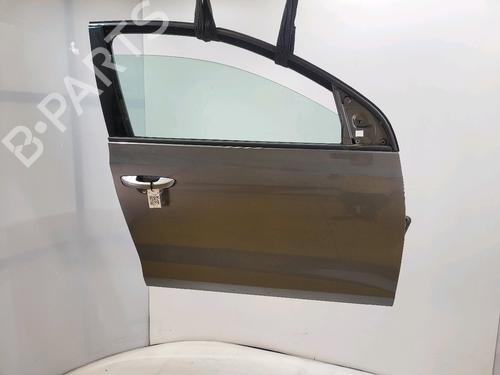 Used Right front door VW GOLF VI (5K1) 1.6 TDI (105 hp) 29381864