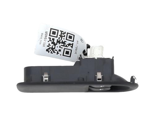 Used Left front window switch RENAULT CLIO III (BR0/1, CR0/1) 1.5 dCi (BR17, CR17) (86 hp) 30827968