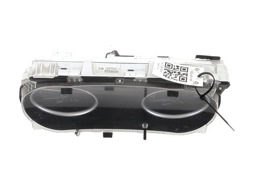 Used Instrument cluster TOYOTA HILUX VIII Pickup (_N1_) 2.8 TD 4WD (GUN126) (204 hp) 28834090